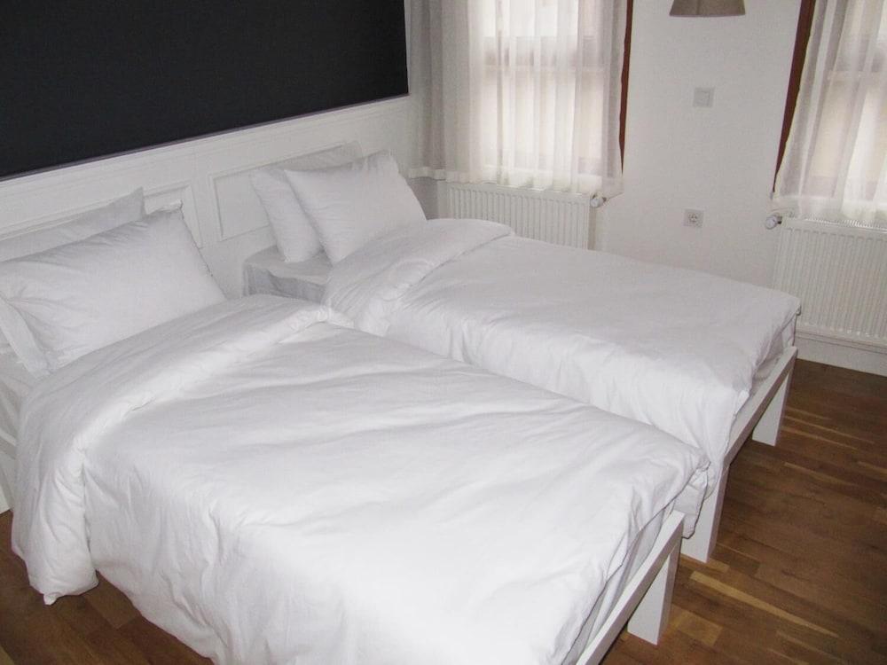 Neva Flats Taksim Hotell Istanbul Exteriör bild