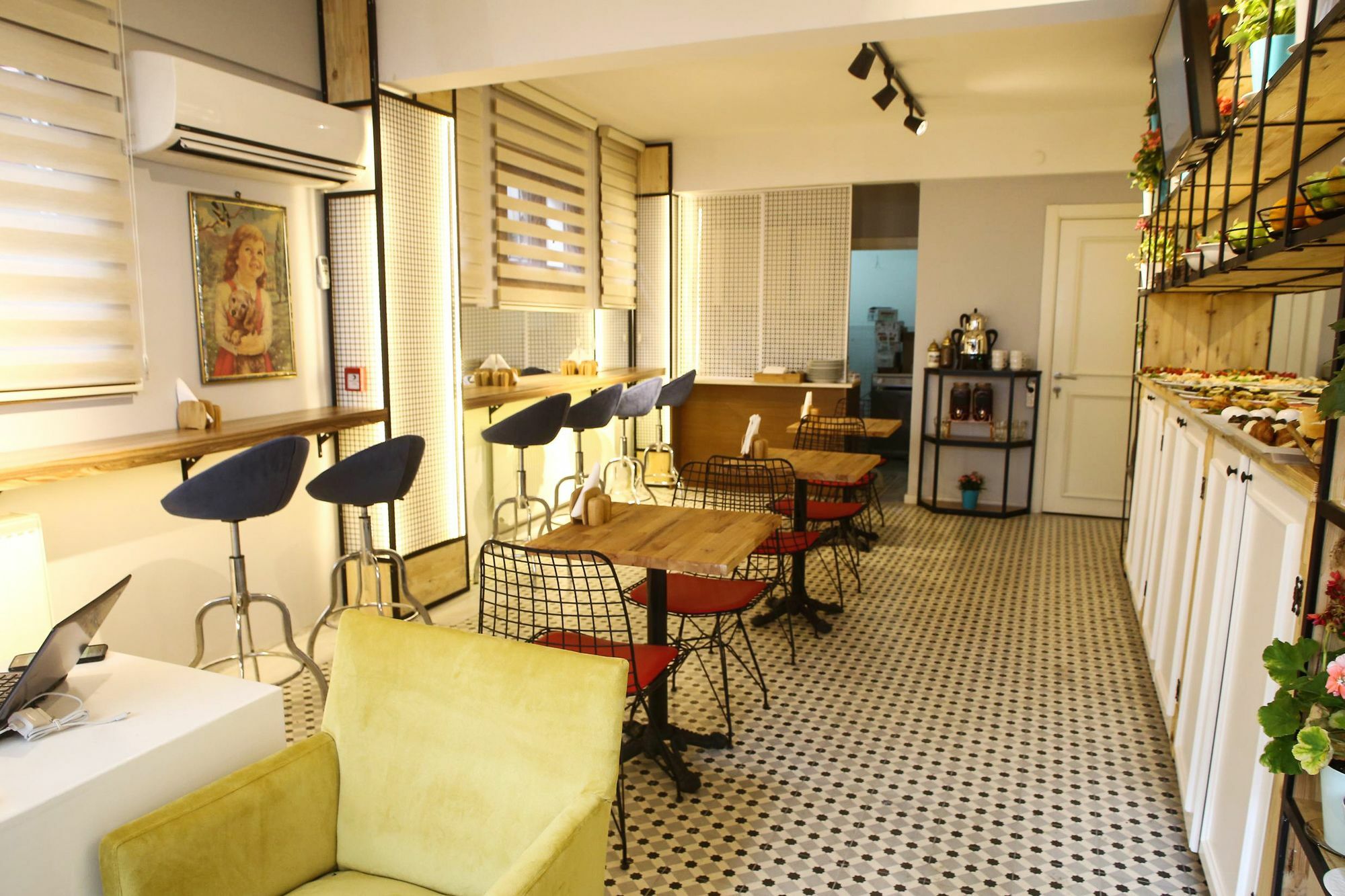 Neva Flats Taksim Hotell Istanbul Exteriör bild